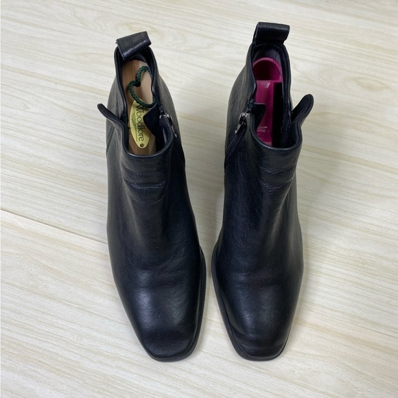 Vionic Black leather square toe Lyssa ankle Chelsea boots size 7.5 - Picture 11 of 13